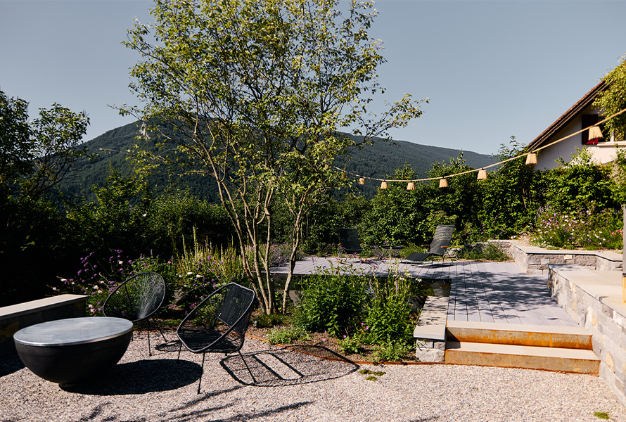 Garten mit Grillplatz