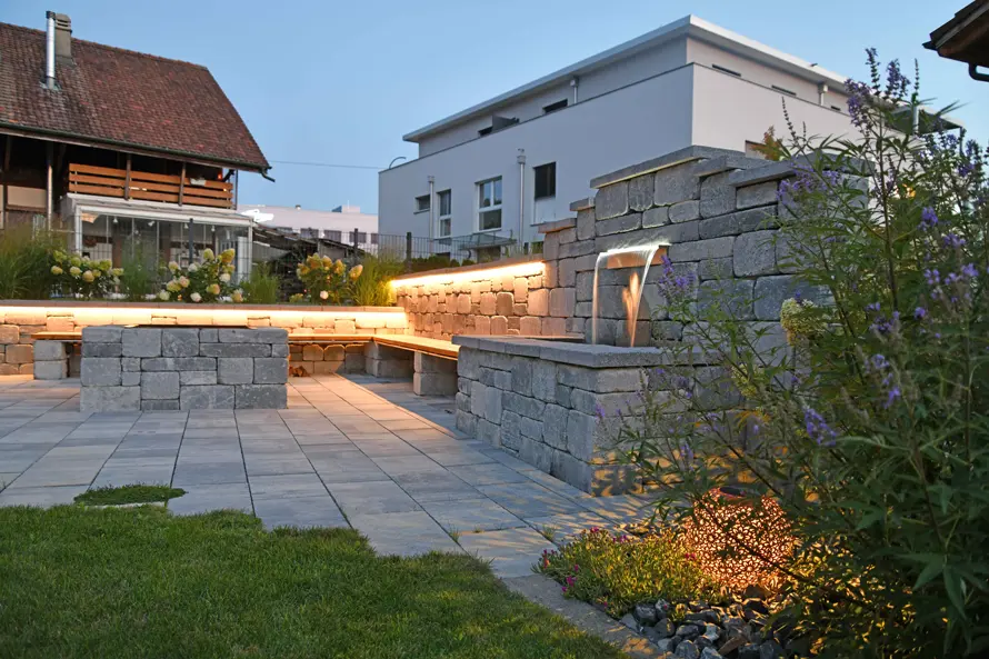 Beleuchtete Feuerstelle Stimmungsbild